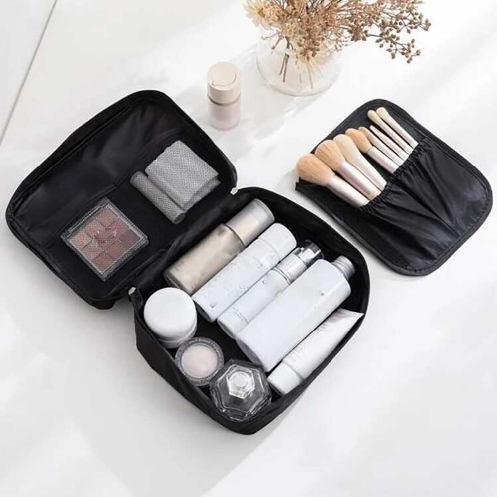 Travel Makeup Storage Case (2 pc Set) NEW 🏷️